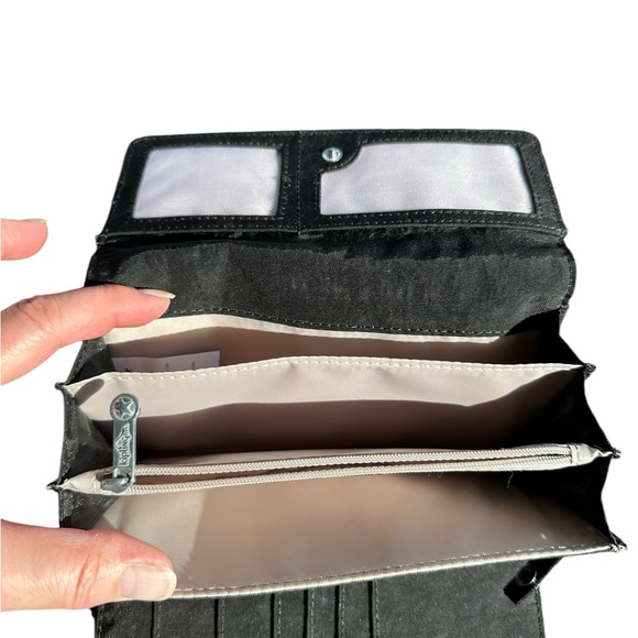 Kipling Black Nylon Money Land RFID Snap Tri-Fold Wallet OS - Picture 5 of 9